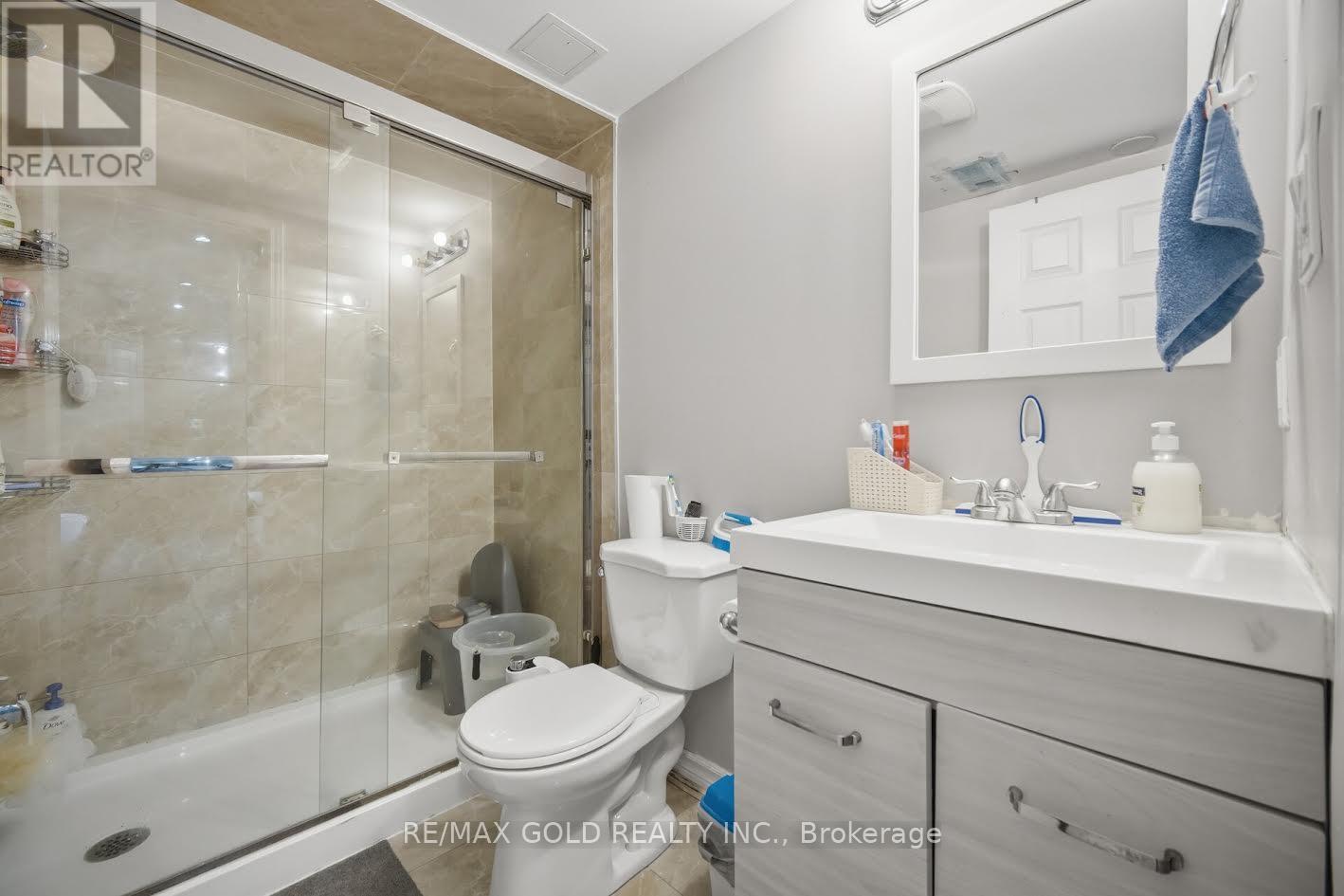 61 SAINTSBURY CRESCENT - 46