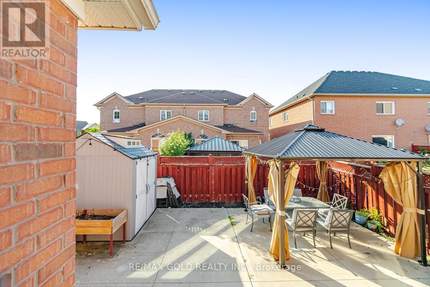 61 SAINTSBURY CRESCENT - 47