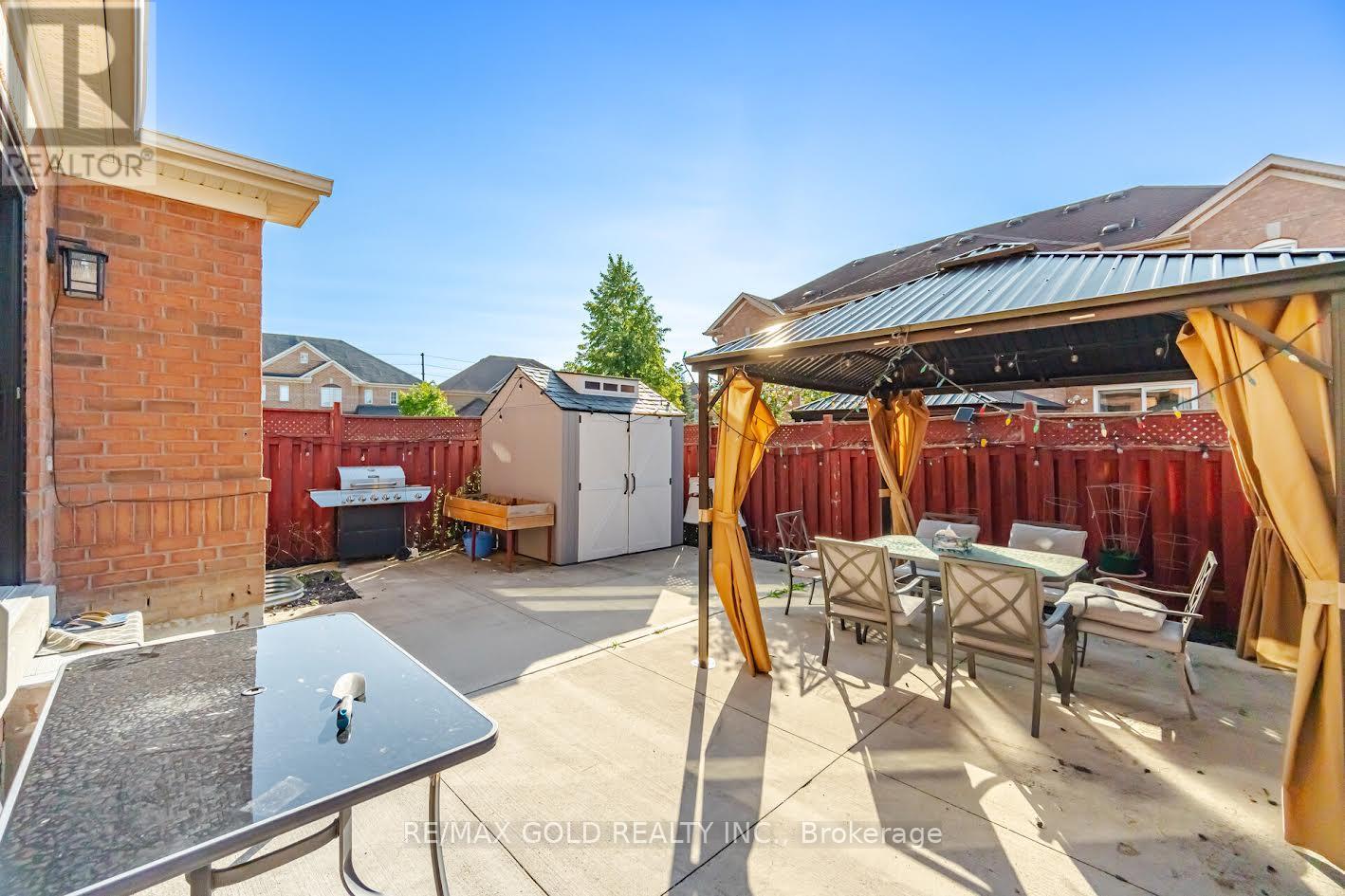 61 SAINTSBURY CRESCENT - 49
