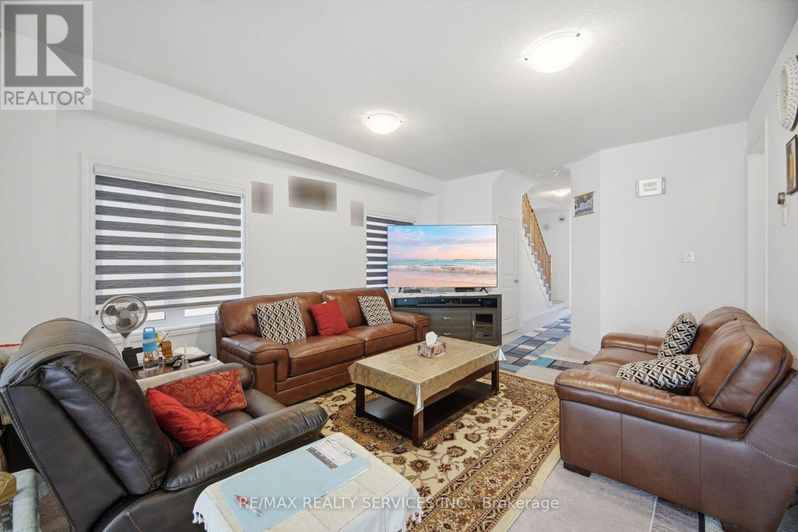 106 SEELEY AVENUE - 12
