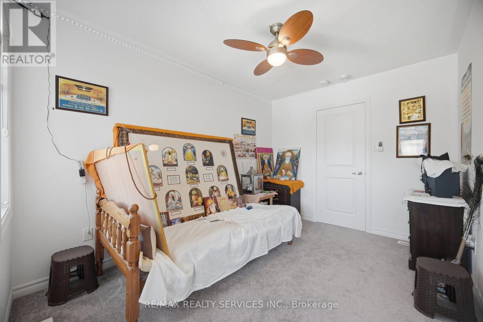 106 SEELEY AVENUE - 44