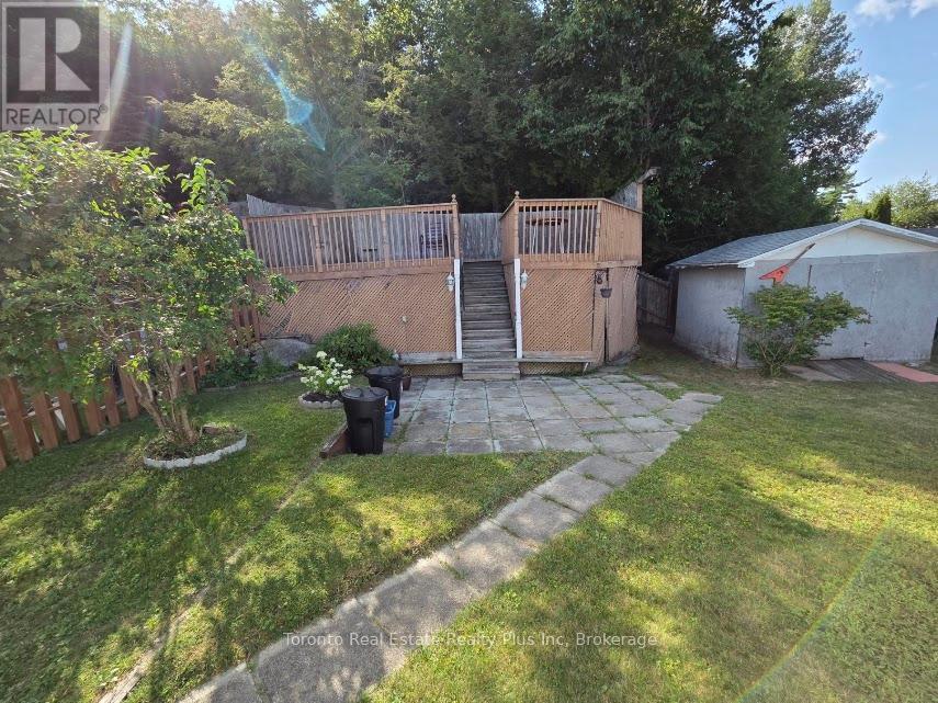 83 LAURIER ROAD - 30