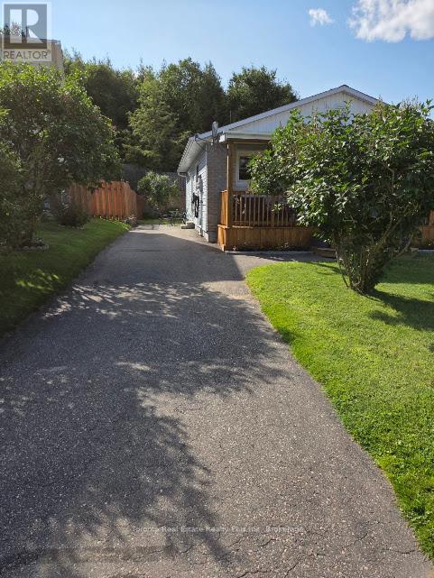 83 LAURIER ROAD - 4