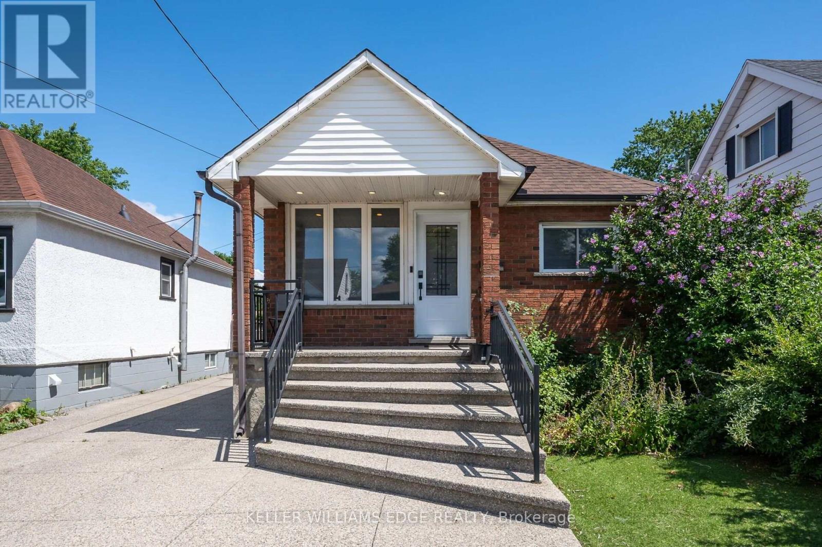 Photo of 525 Britannia Avenue
