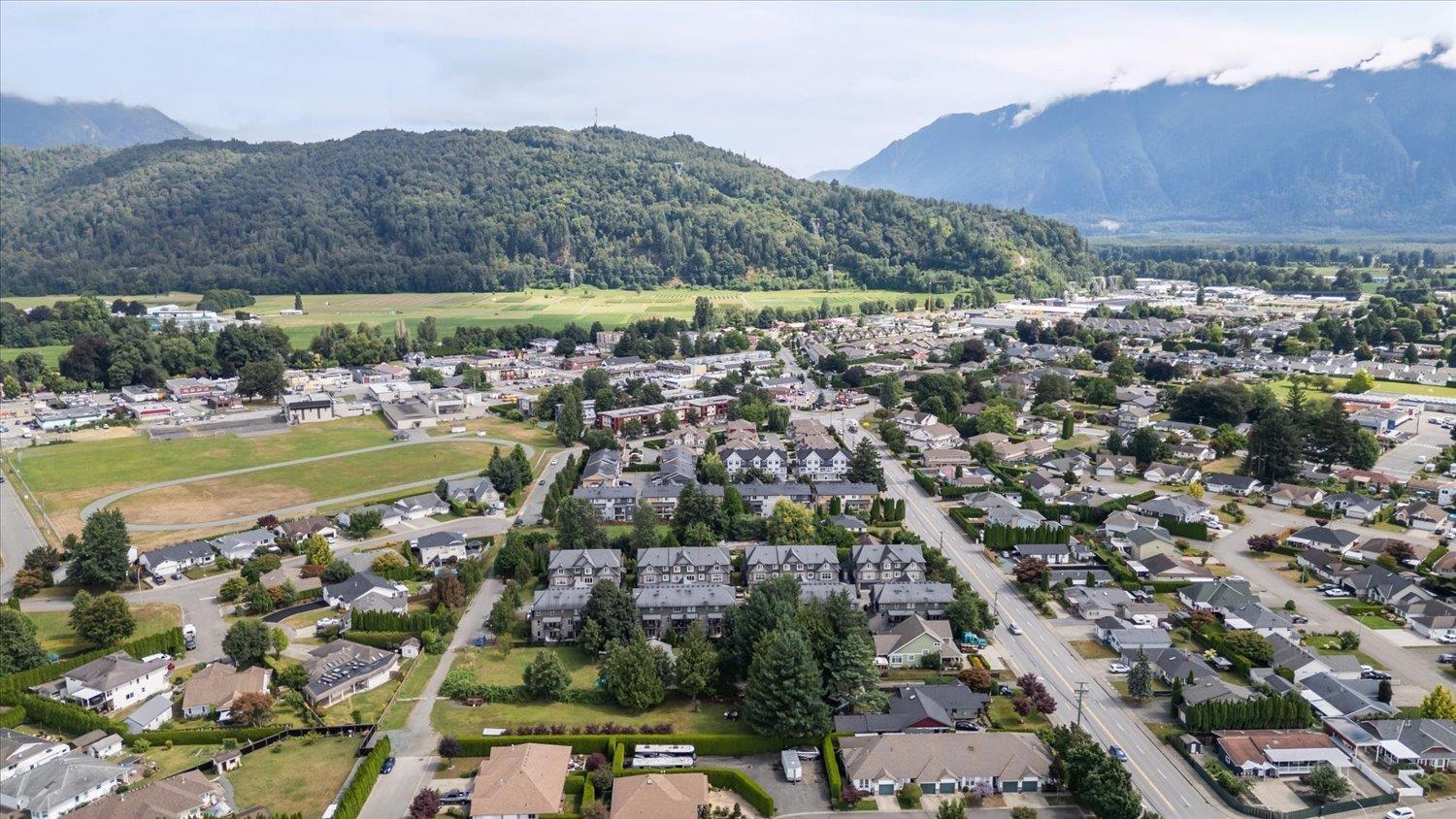 10 1609 AGASSIZ-ROSEDALE NO 9 HIGHWAY, Agassiz, Agassiz