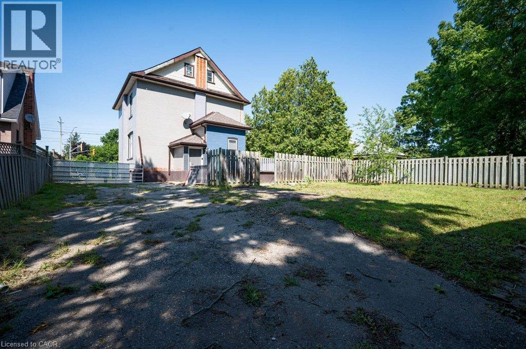 1798 KING Street E - Image 39