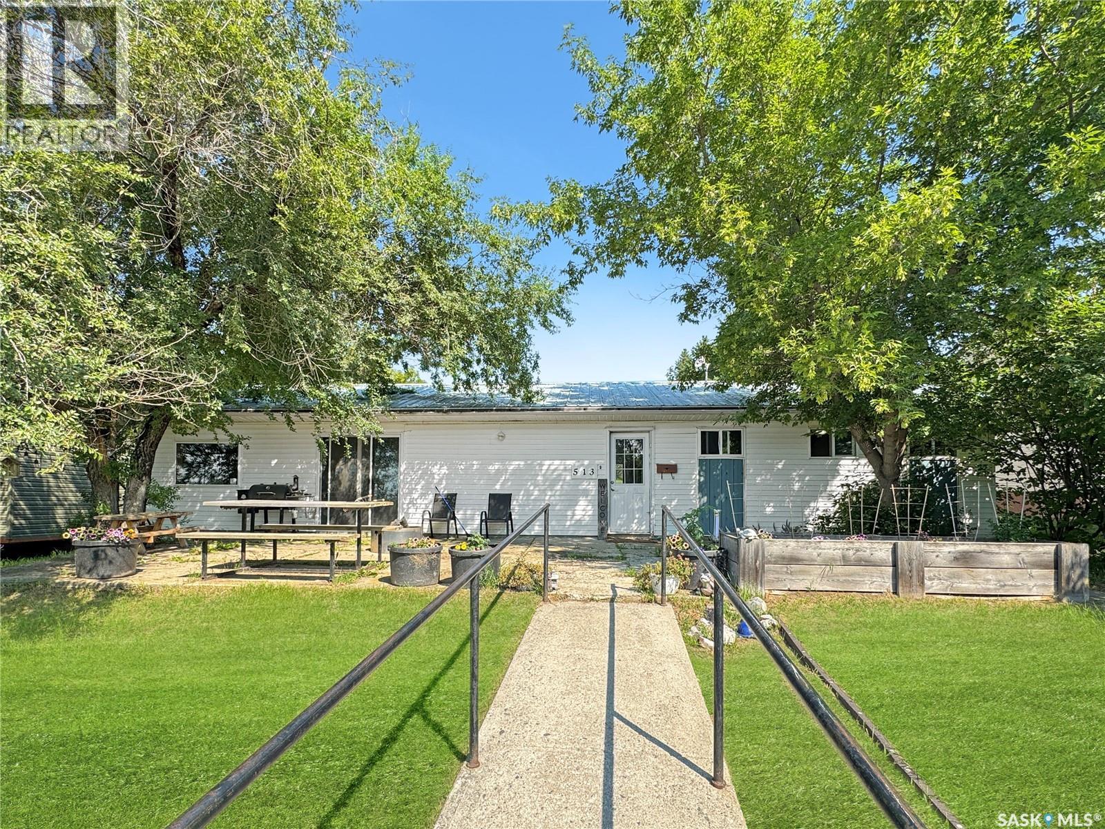 513 Main STREET - 1
