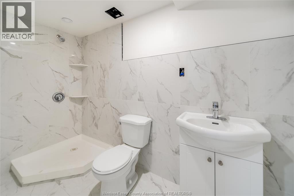 1556 HEATHERGLEN DRIVE - 25
