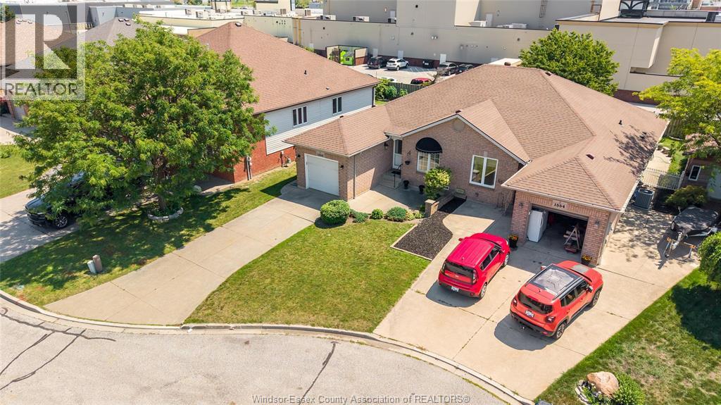 1556 HEATHERGLEN DRIVE - 29