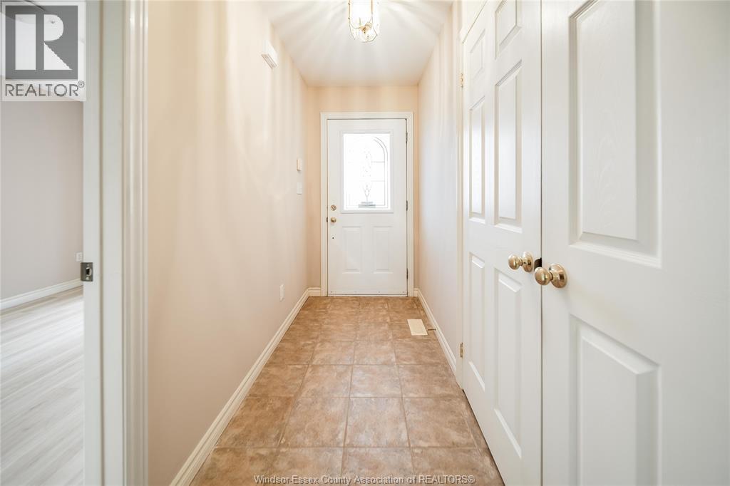 1556 HEATHERGLEN DRIVE - 3