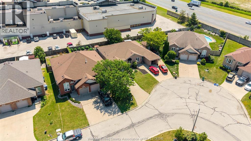 1556 HEATHERGLEN DRIVE - 30