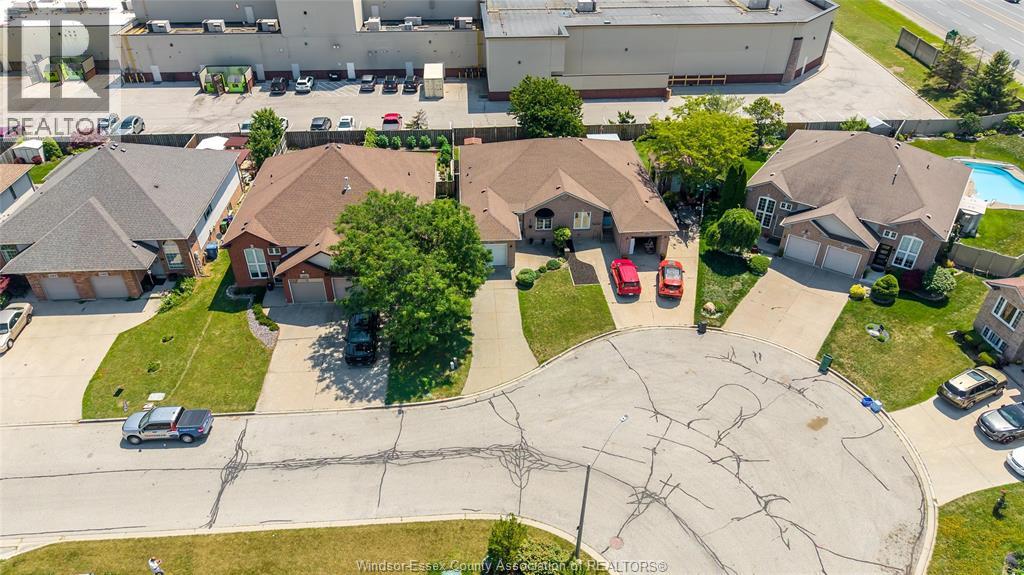 1556 HEATHERGLEN DRIVE - 31