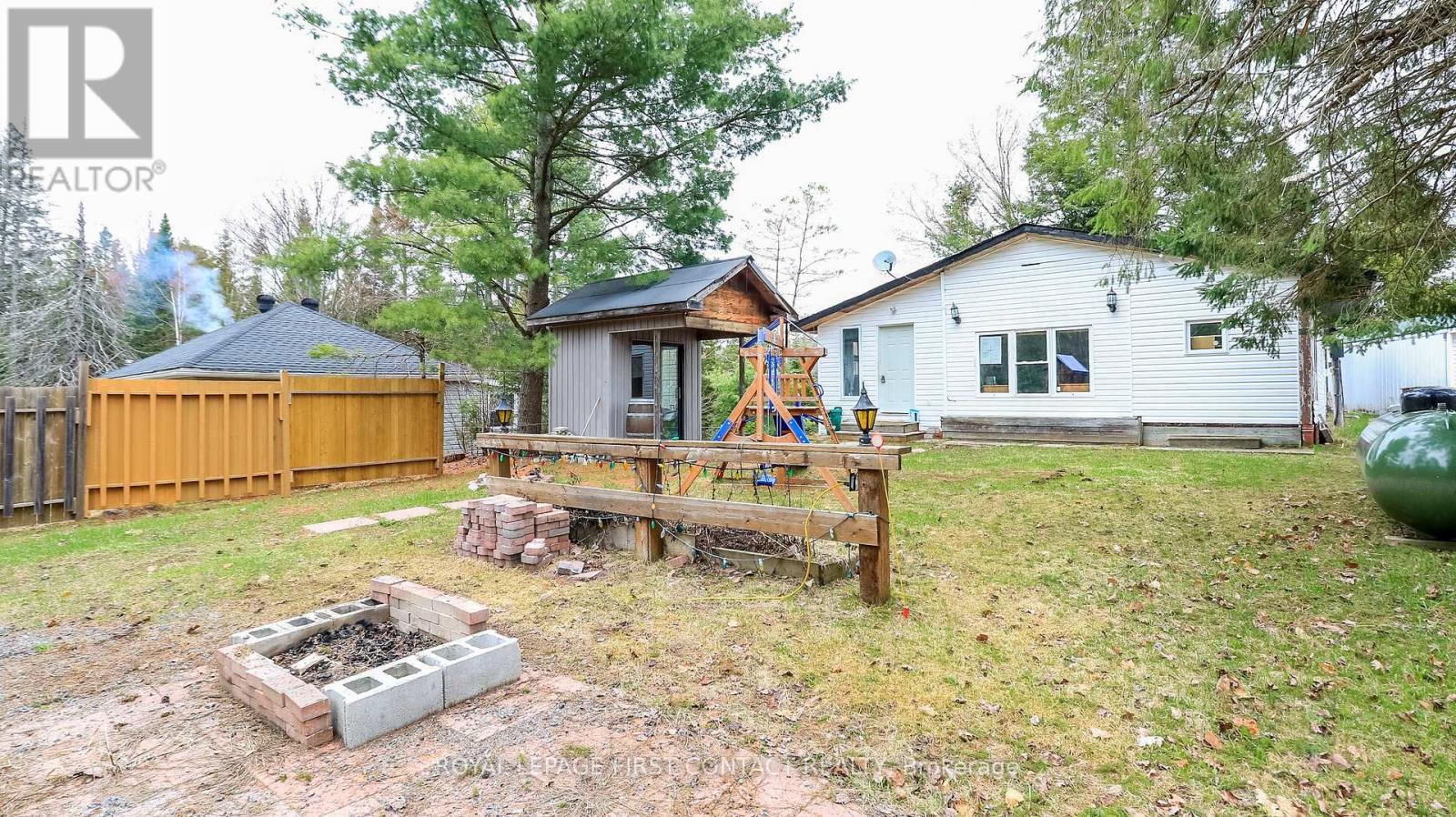 1088 COLONY ROAD - 19