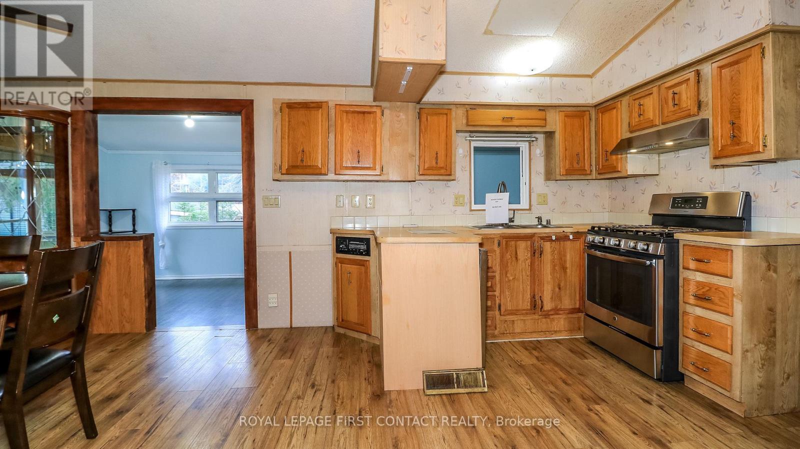 1088 COLONY ROAD - Image 38