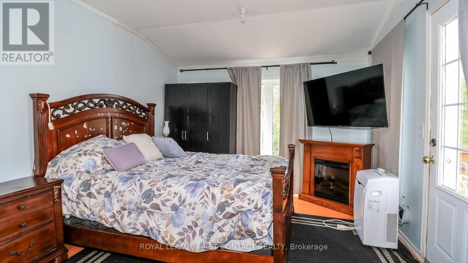 1088 COLONY ROAD - Image 44