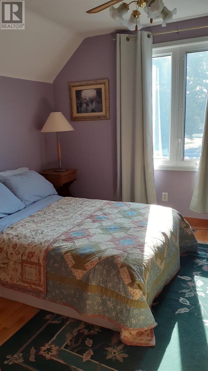 13 Spruce RD - 14