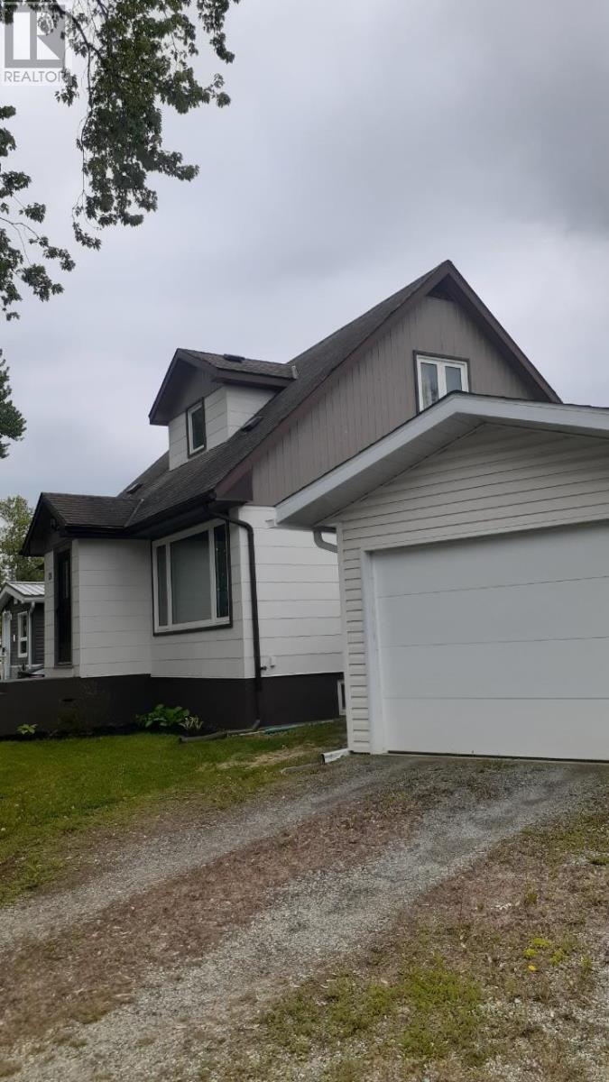 13 Spruce RD - 9