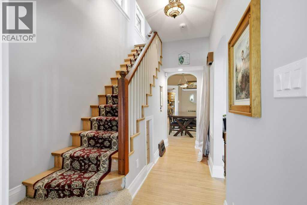 4714 48 Avenue - 6
