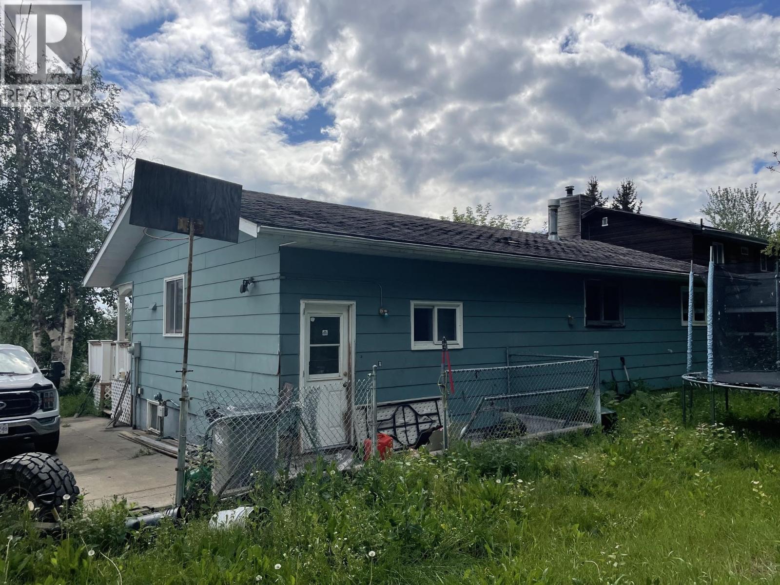 5739 GAIRDNER CRESCENT - 2