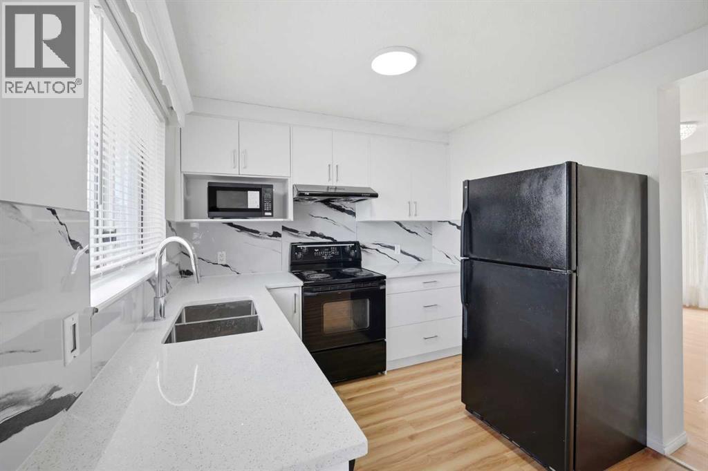 6016 Martingrove Road NE - 10