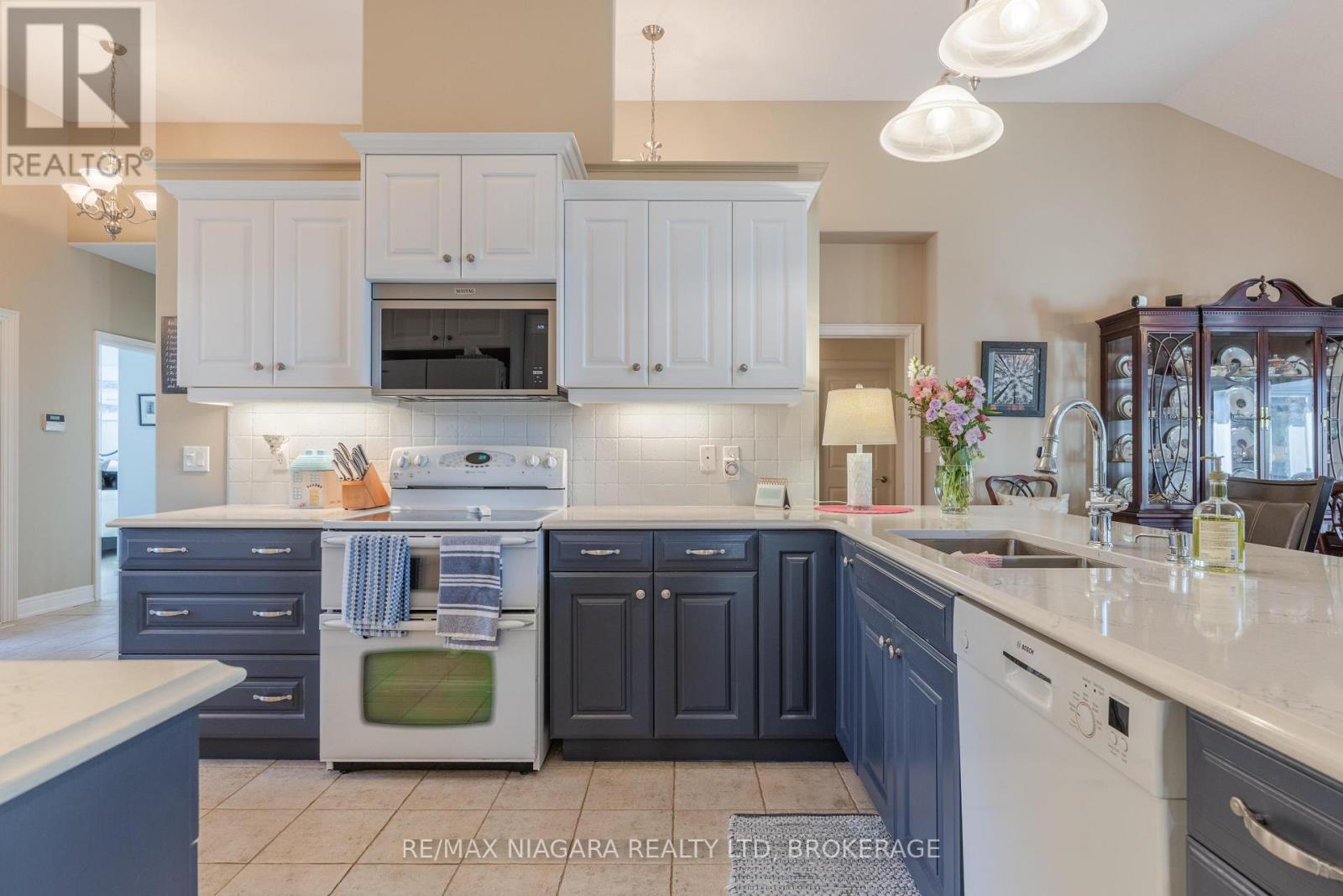 3538 ALGONQUIN DRIVE - Image 11