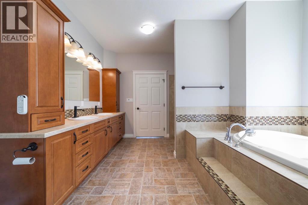 2703 56 Street - Image 20
