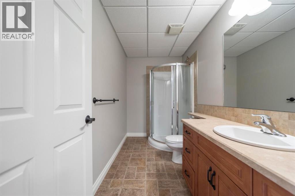 2703 56 Street - Image 32