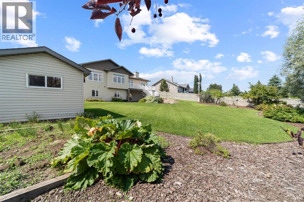 2703 56 Street - 39