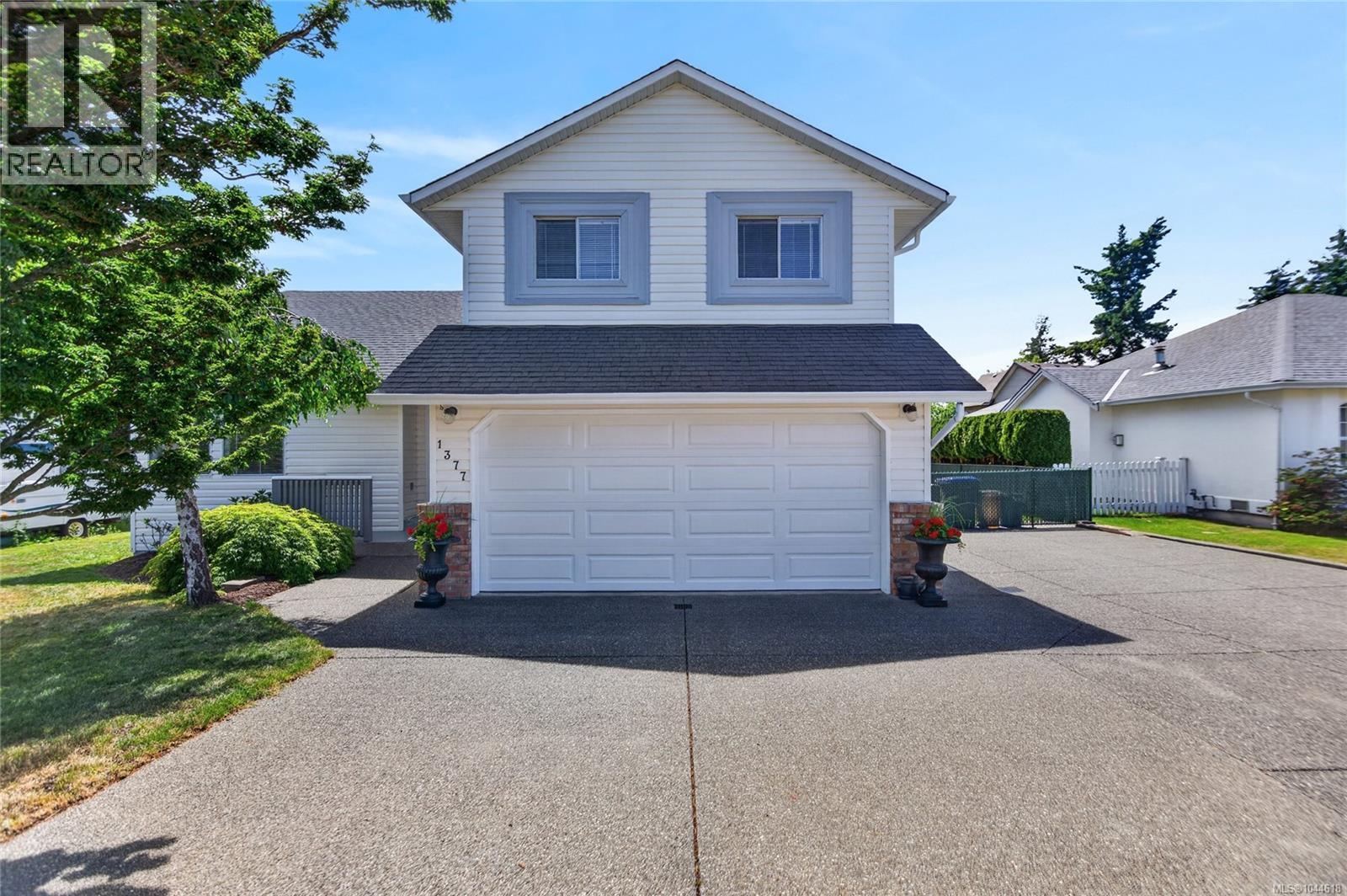 1377 Ocean View Ave - Image 11