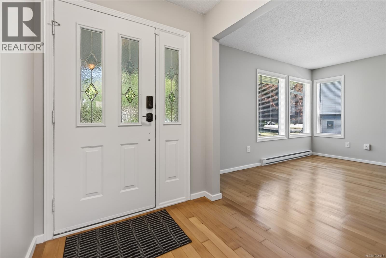 1377 Ocean View Ave - 14