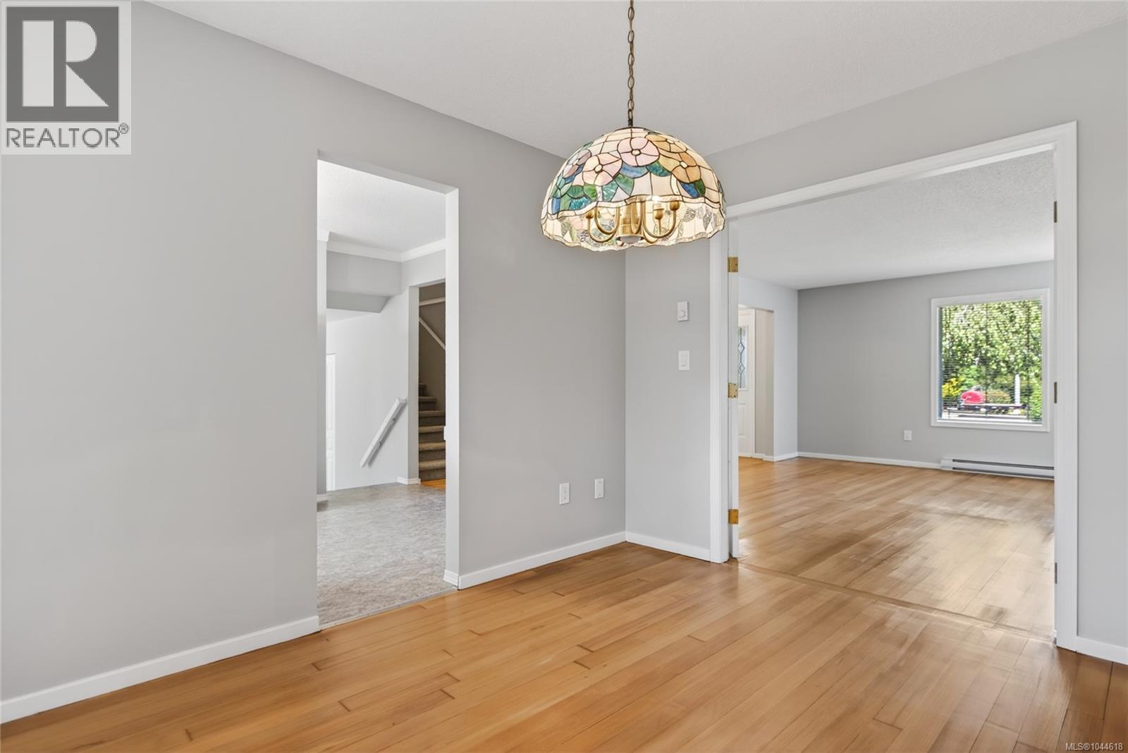 1377 Ocean View Ave - 21