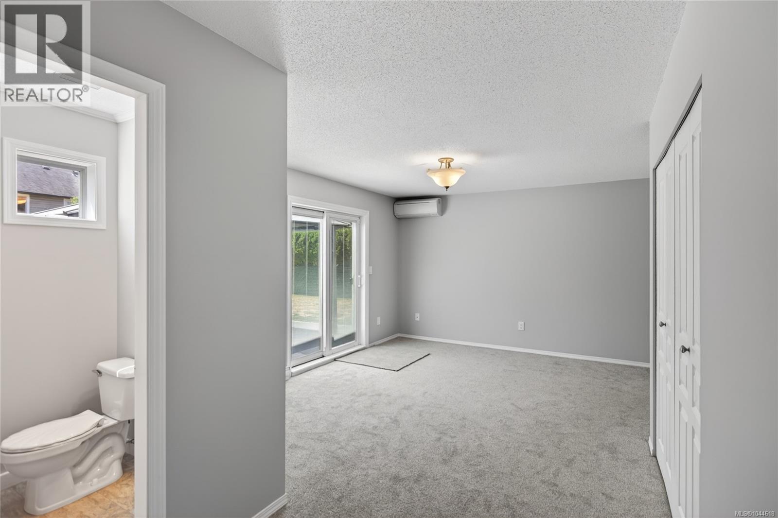 1377 Ocean View Ave - 26