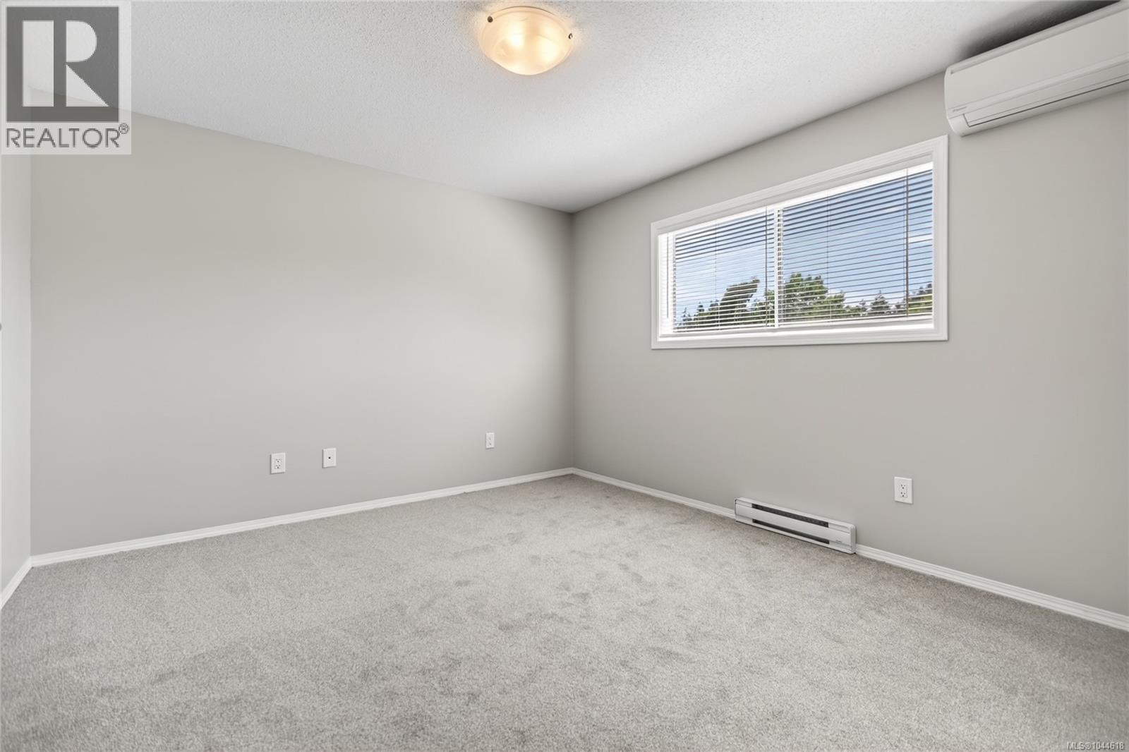 1377 Ocean View Ave - 31