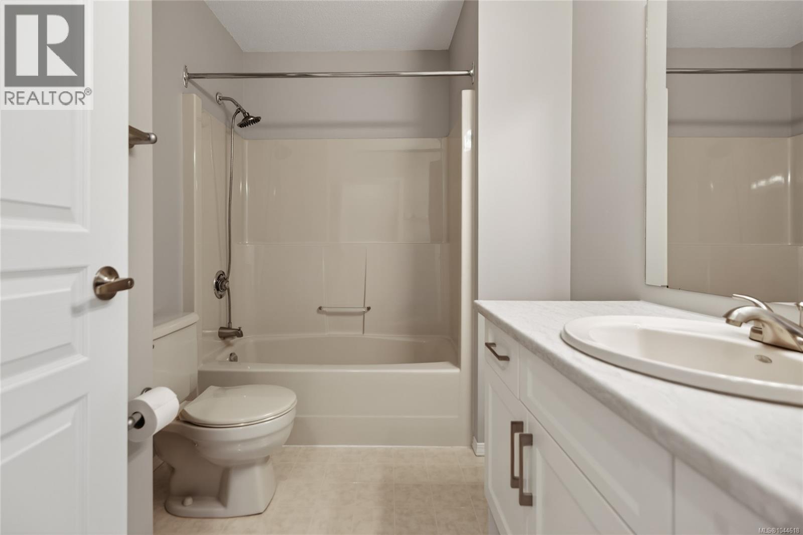 1377 Ocean View Ave - 41
