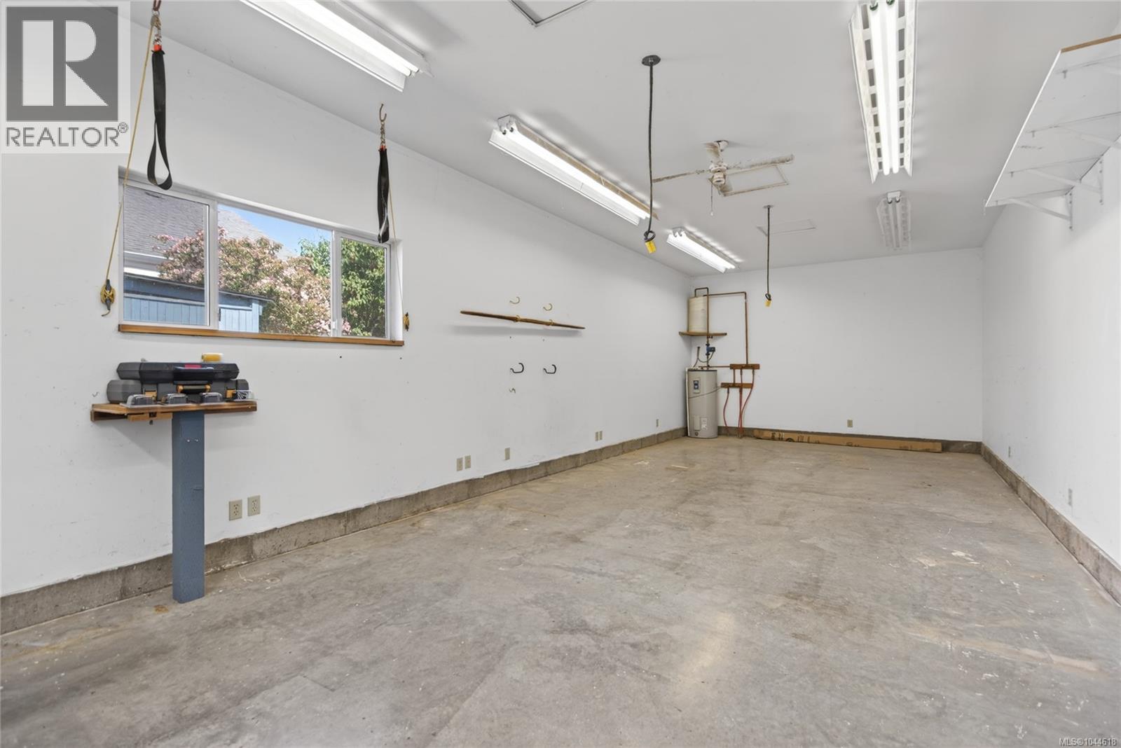 1377 Ocean View Ave - Image 53