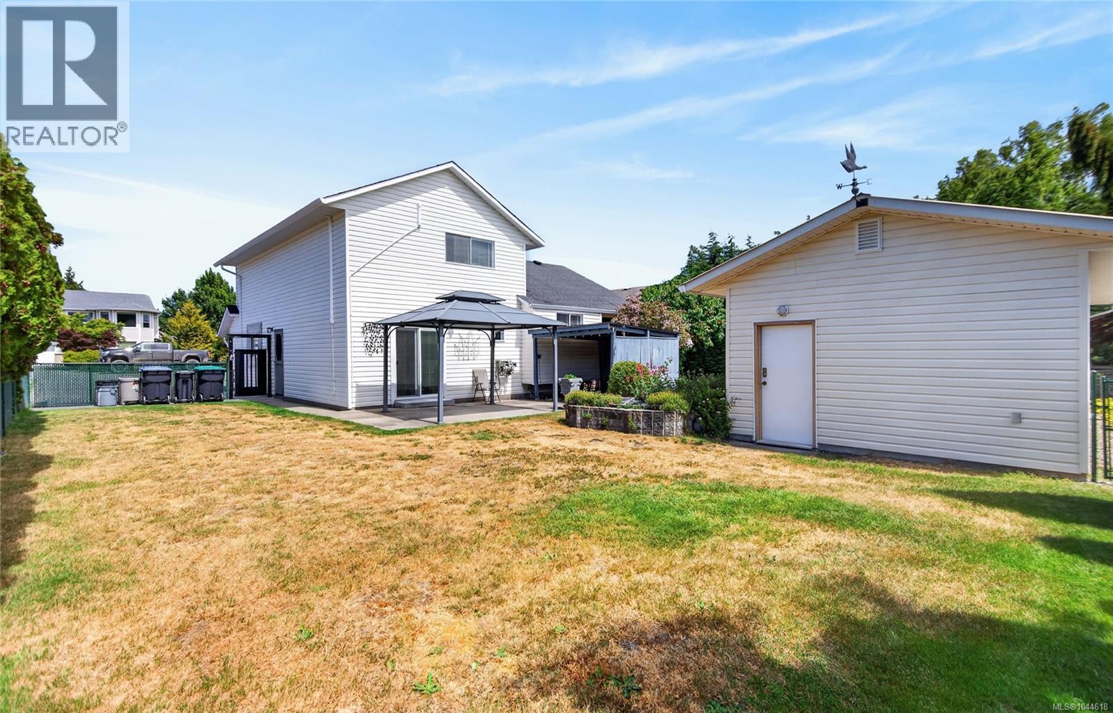 1377 Ocean View Ave - 8