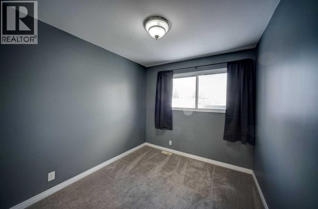 #30 380 Bermuda Drive NW - 21