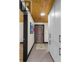 8N Country Lane thumbnail 21