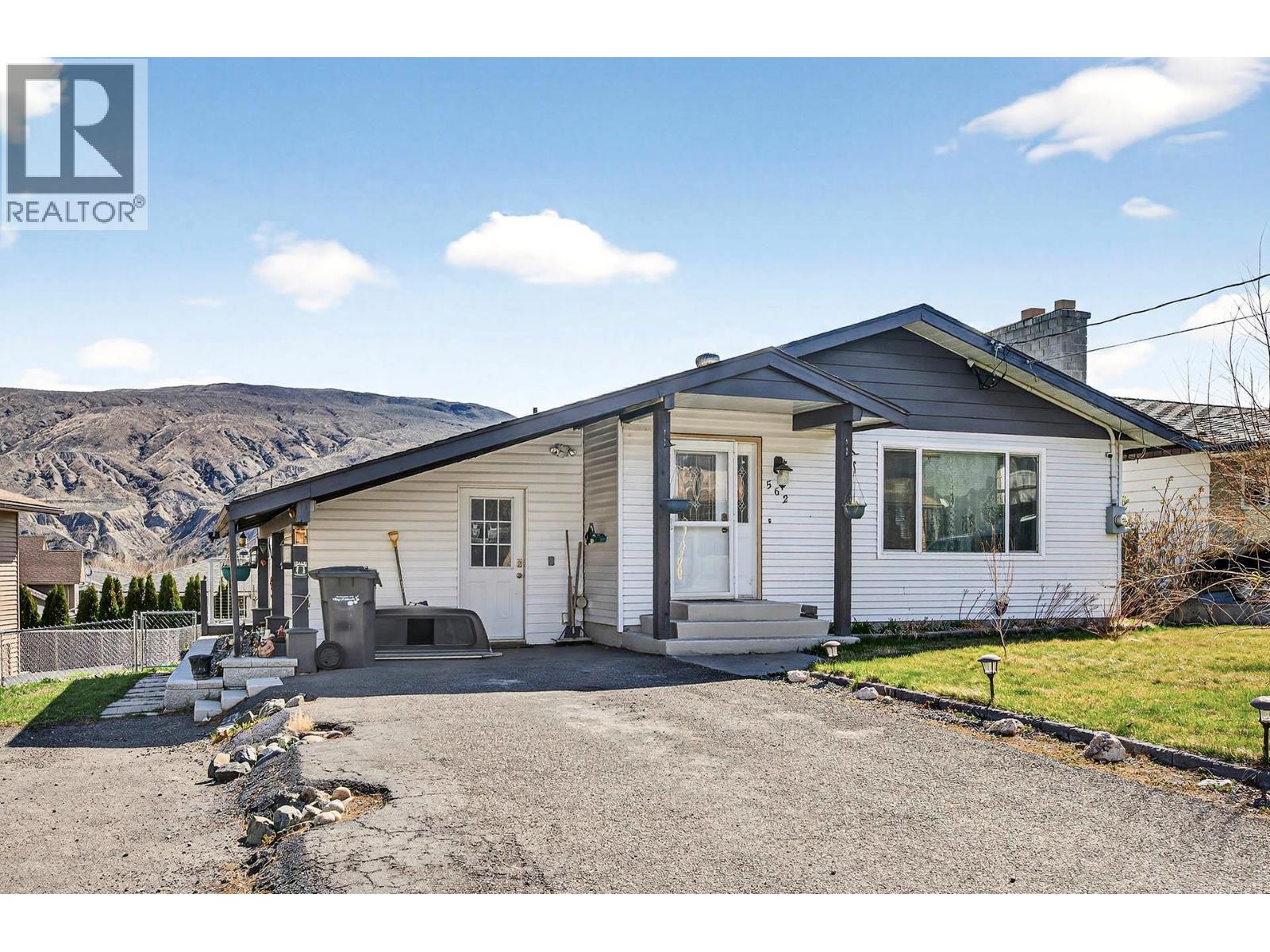 562 PINE Street - 1