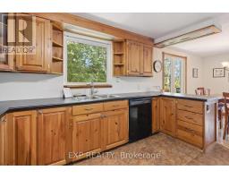 Bathroom - 3 - 1378 Three Mile Lake Road, Muskoka Lakes, ON P0B1M0 Photo 12