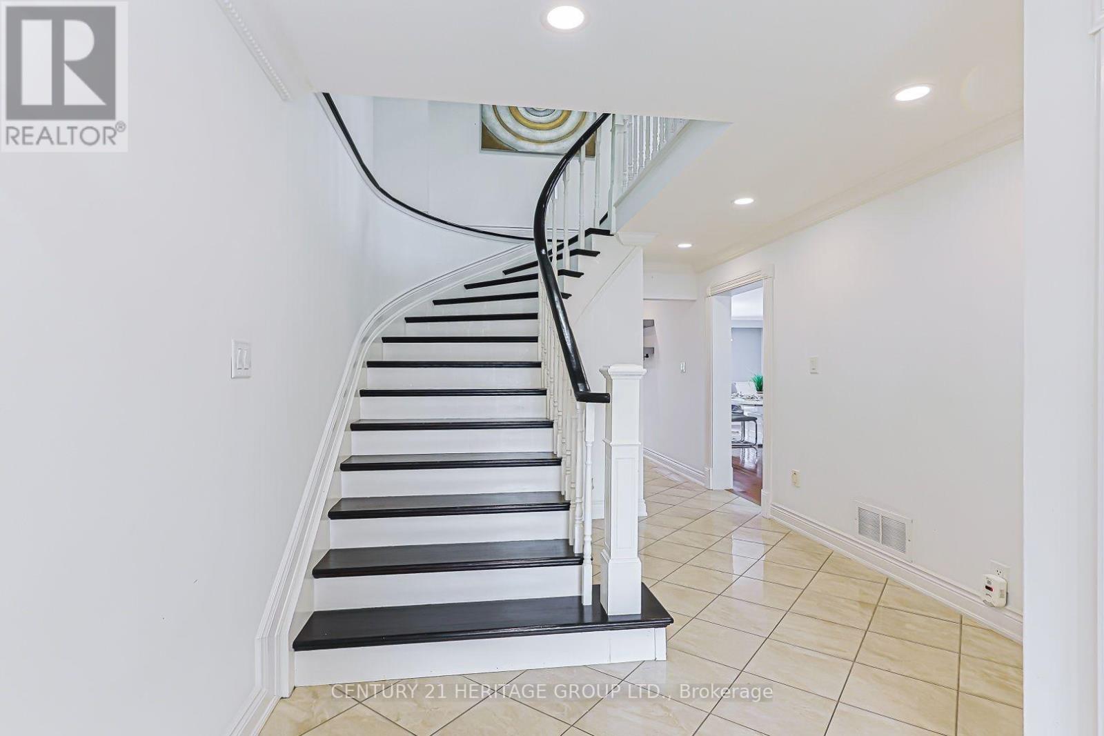 476 BRITANNIA AVENUE - 5