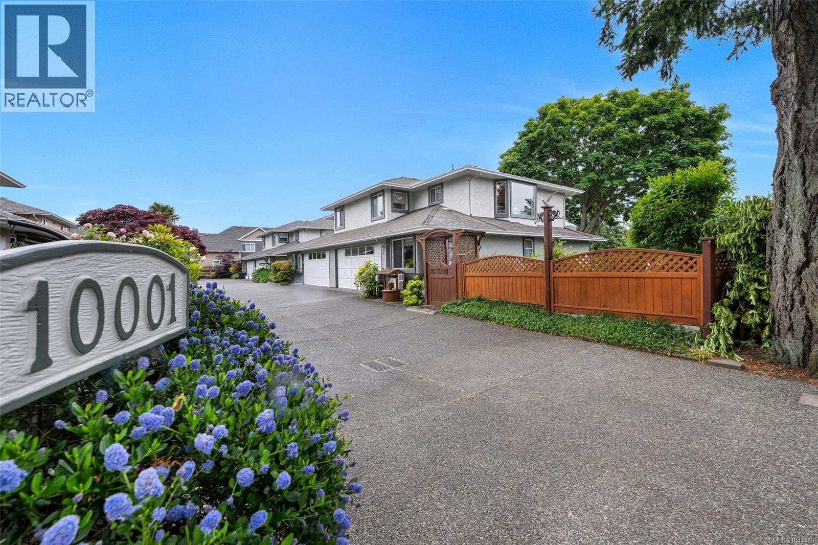 #1 10001 Fifth St - 1