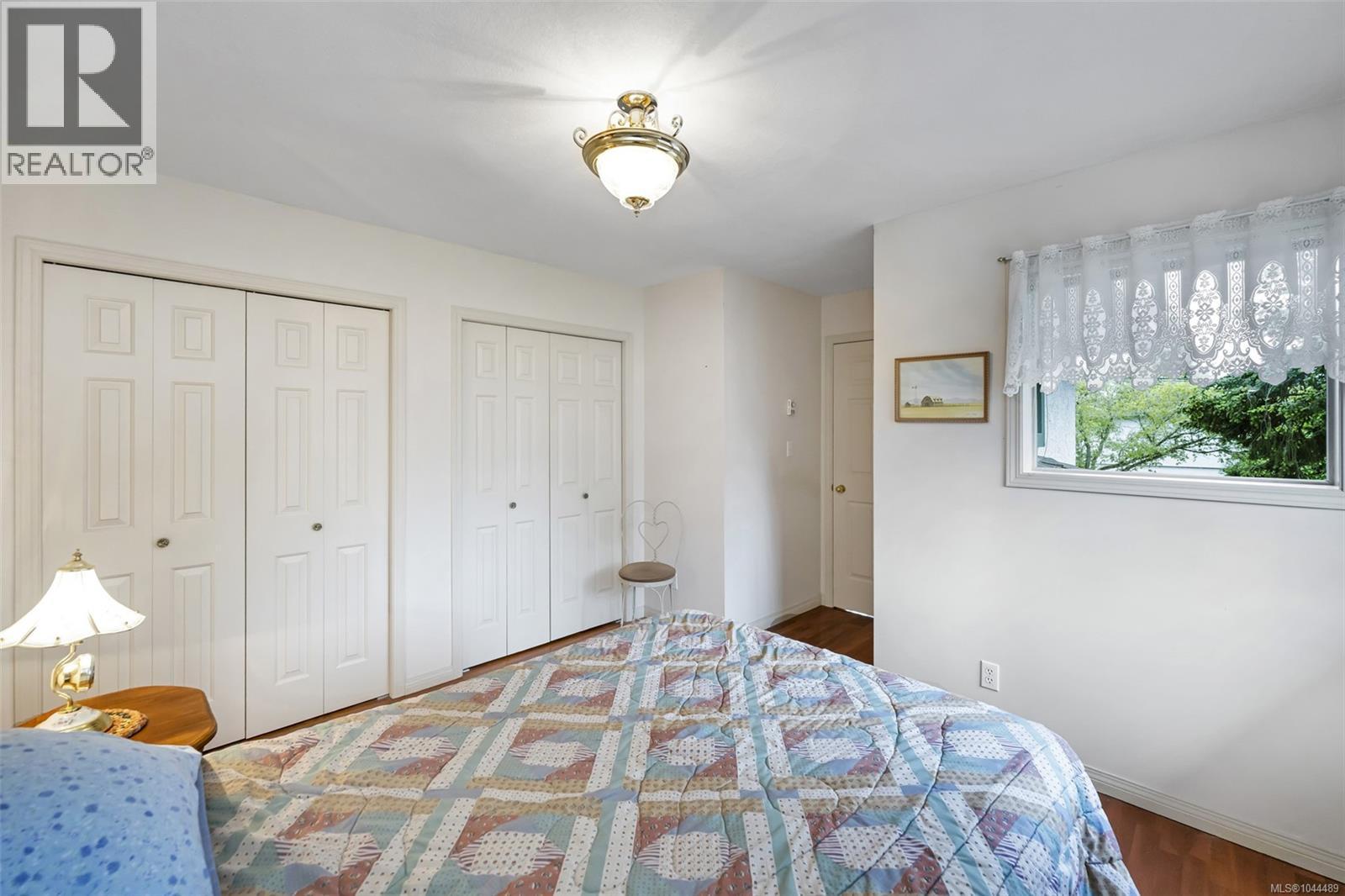 #1 10001 Fifth St - 20