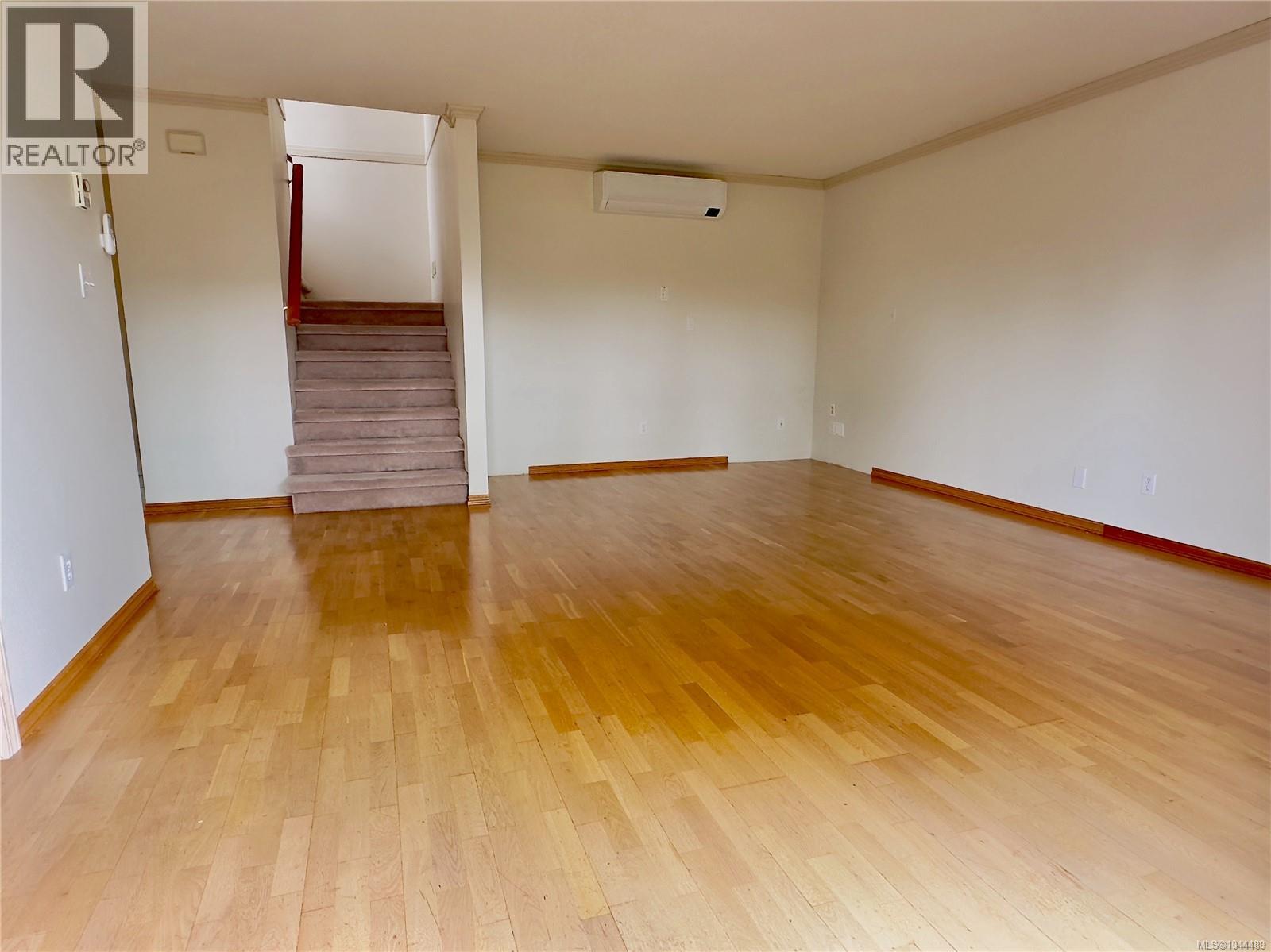 #1 10001 Fifth St - 6