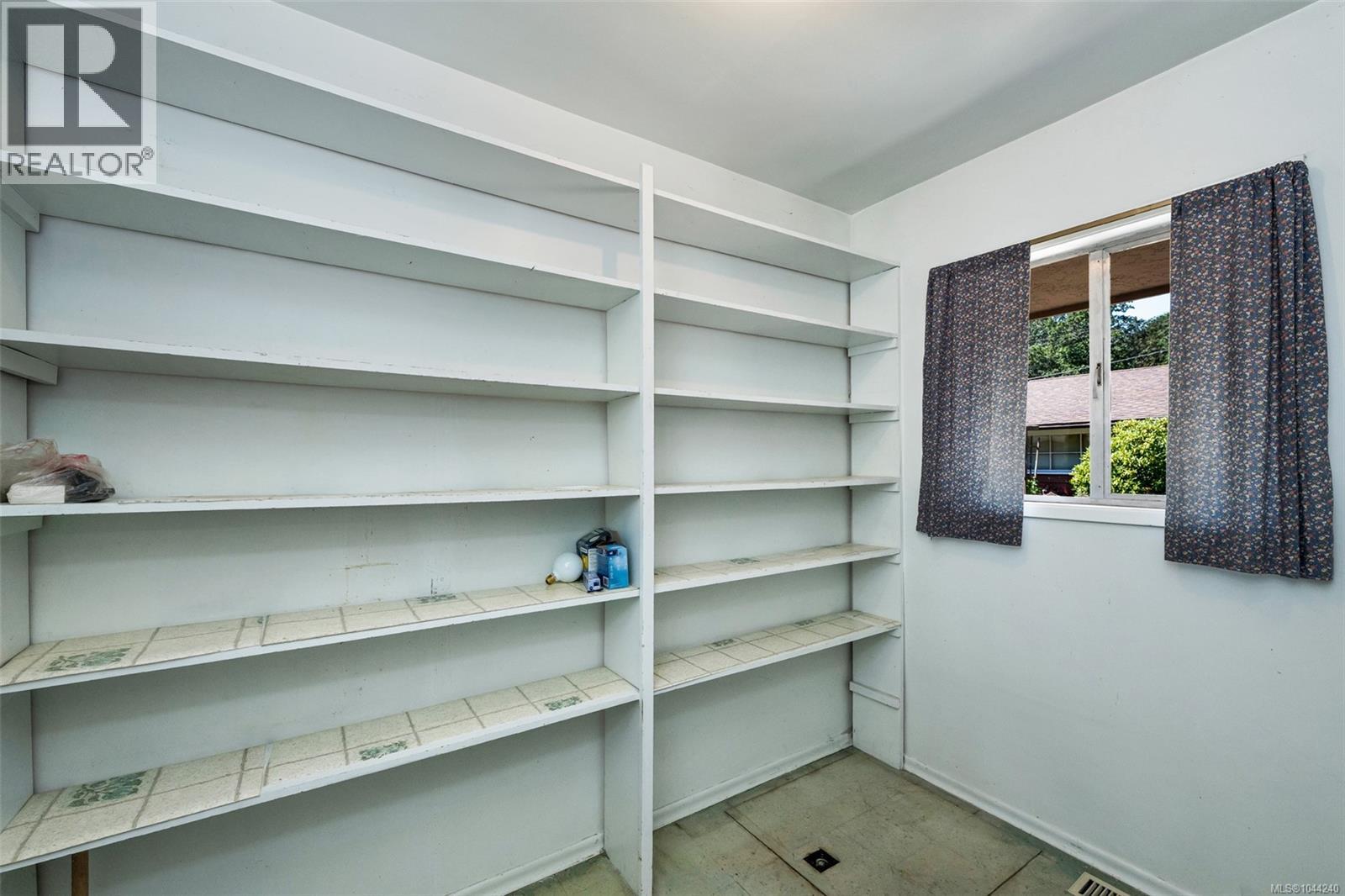1071 Lodge Ave - 10