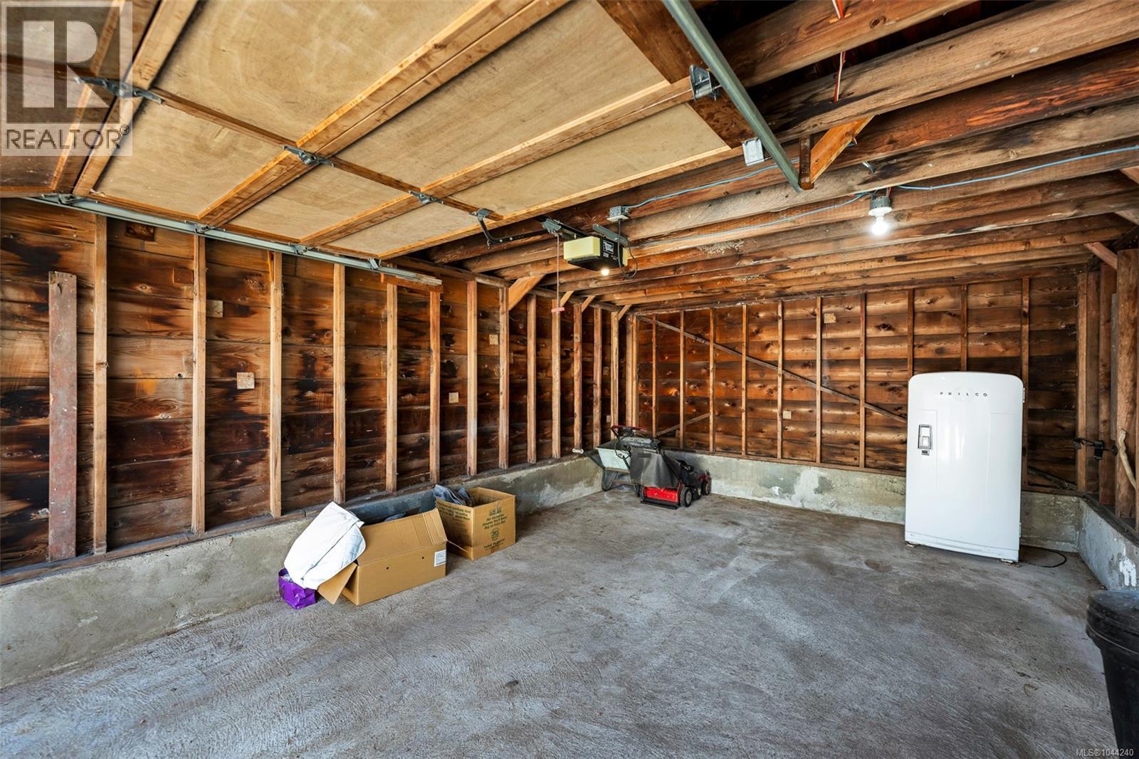1071 Lodge Ave - 20