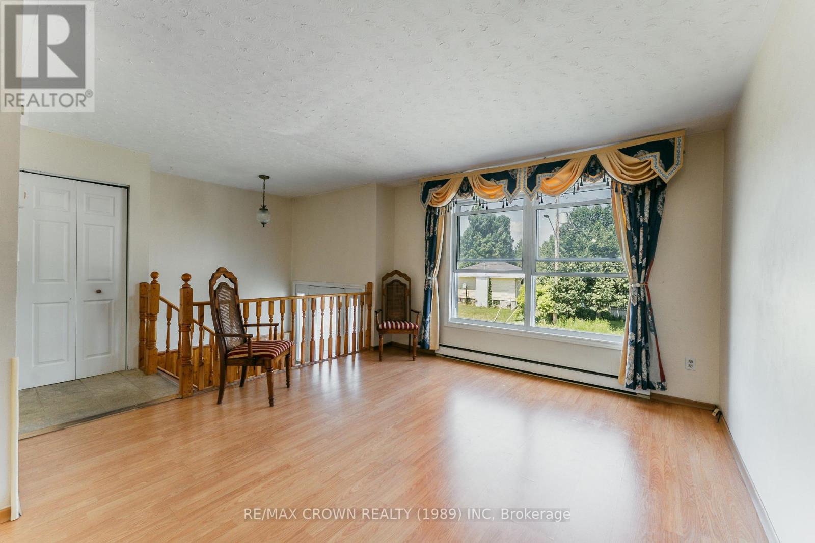 307 MCKENZIE AVENUE - 6