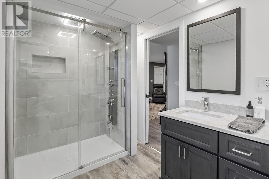 2815 Main Street - 38