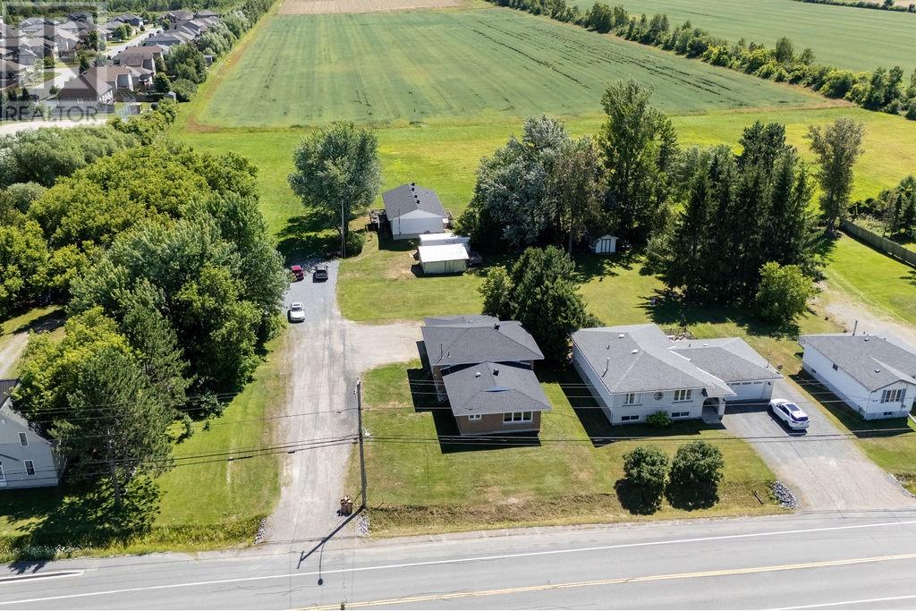 2815 Main Street - 53