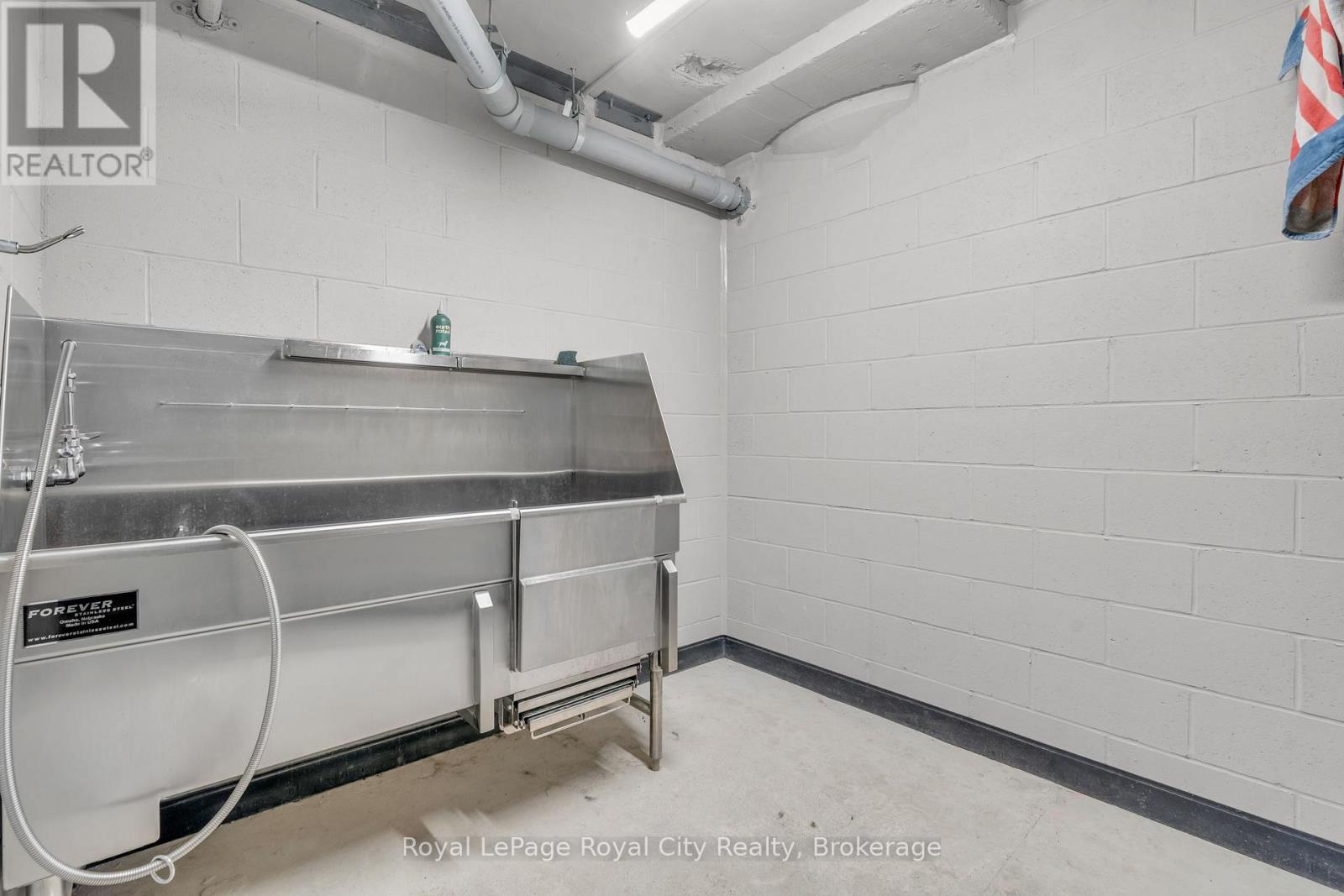 #112 120 HURON STREET - 35